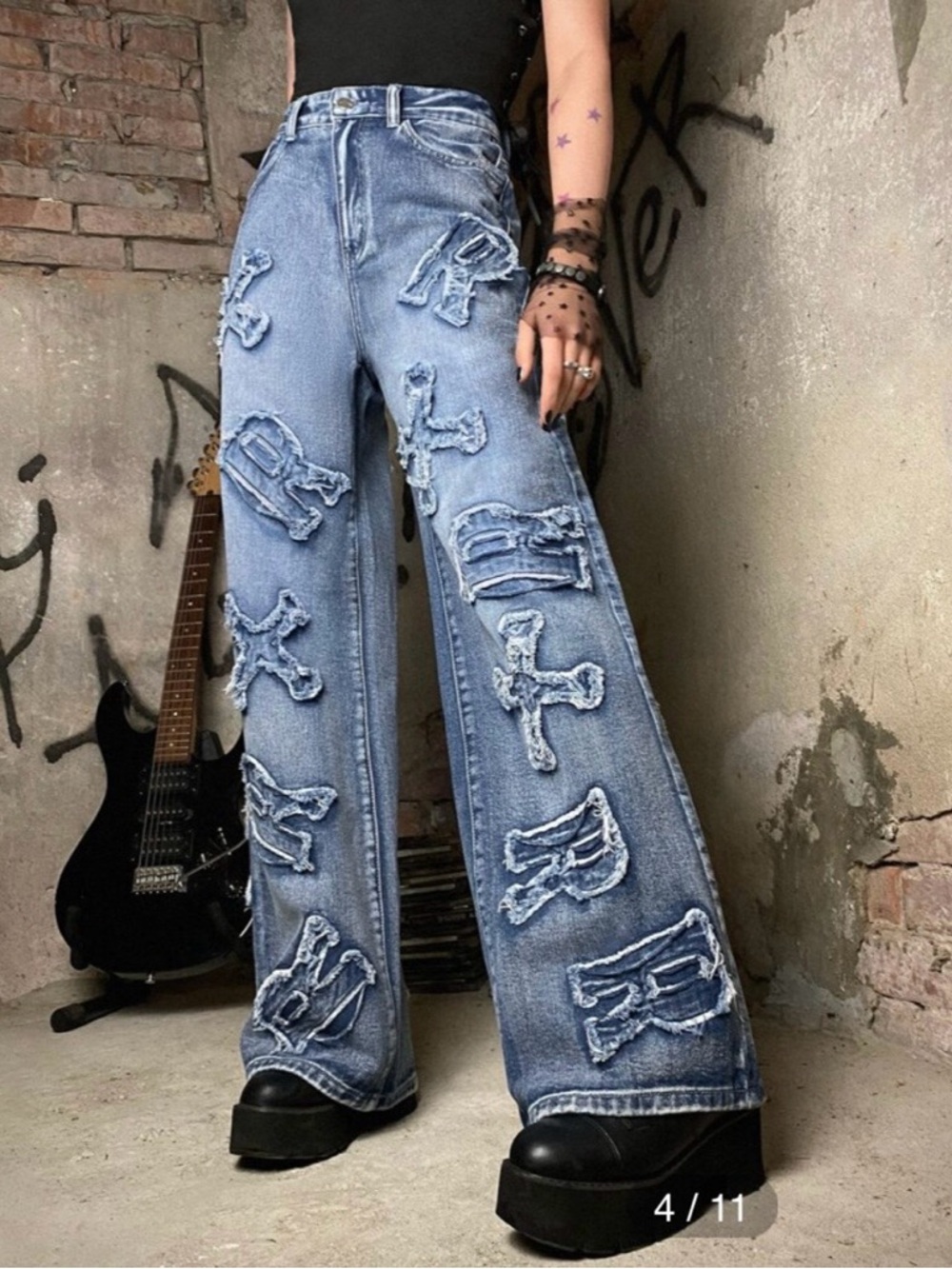 Romwe Size Large 8/10 Grunge Punk, Lettered Pattern, Distressed, Wide Leg Jeans
